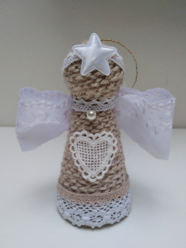 And_krajka_srdce_bezova_1