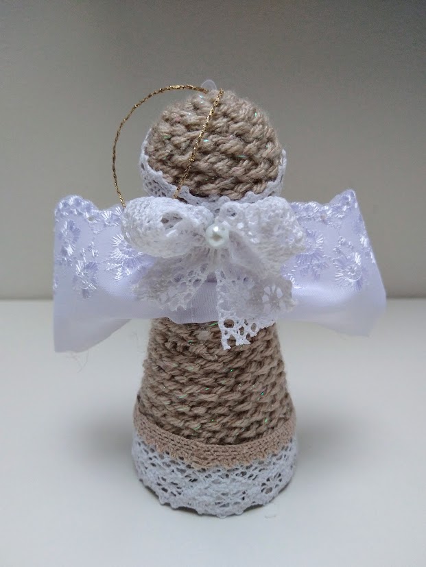 And_krajka_srdce_bezova_3