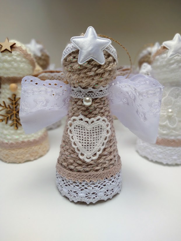 And_krajka_srdce_bezova_4